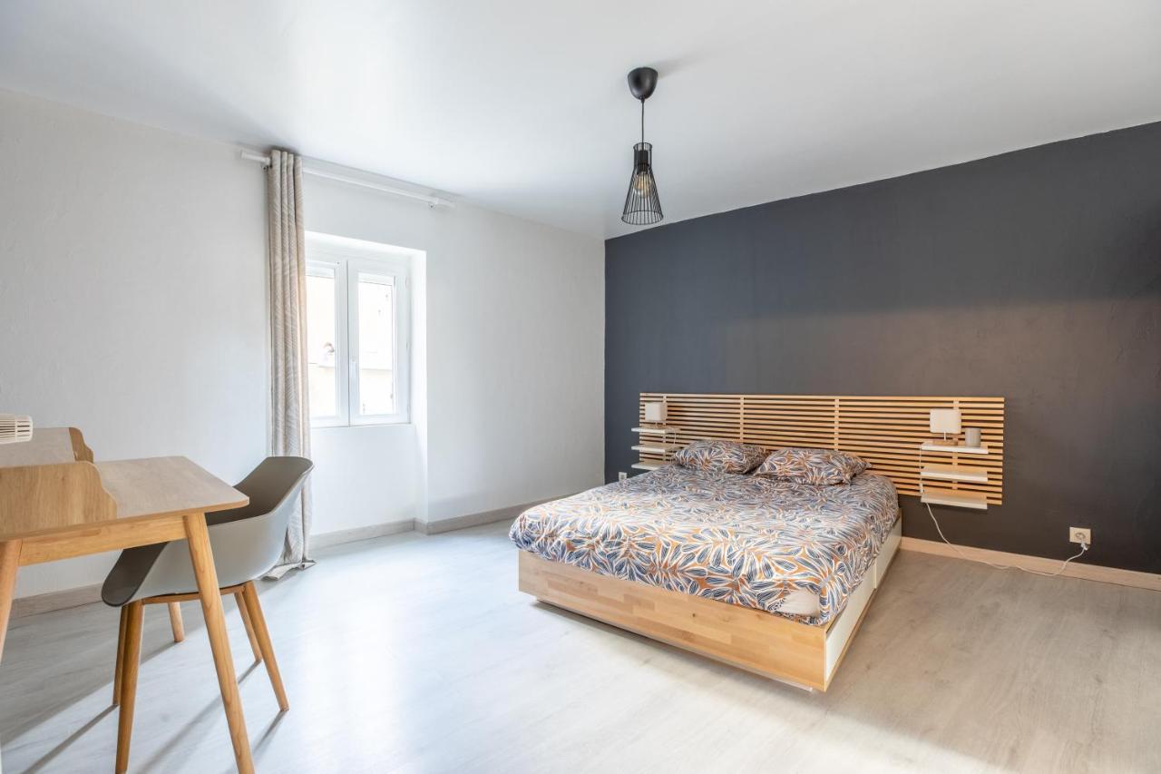 Cosy T2 Renove, Proche Centre-Ville-Fibre/Netflix Montluçon Eksteriør billede